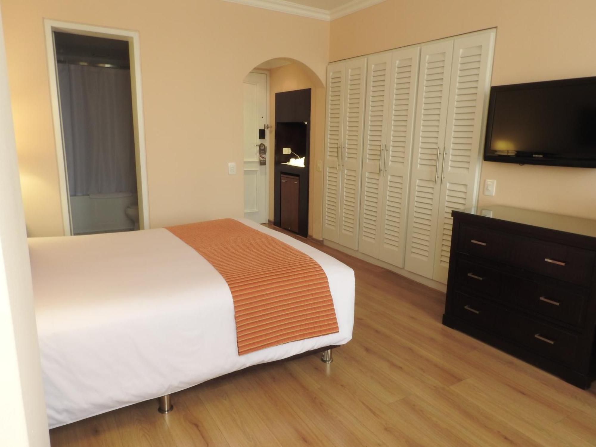 Mercure Alameda 5*