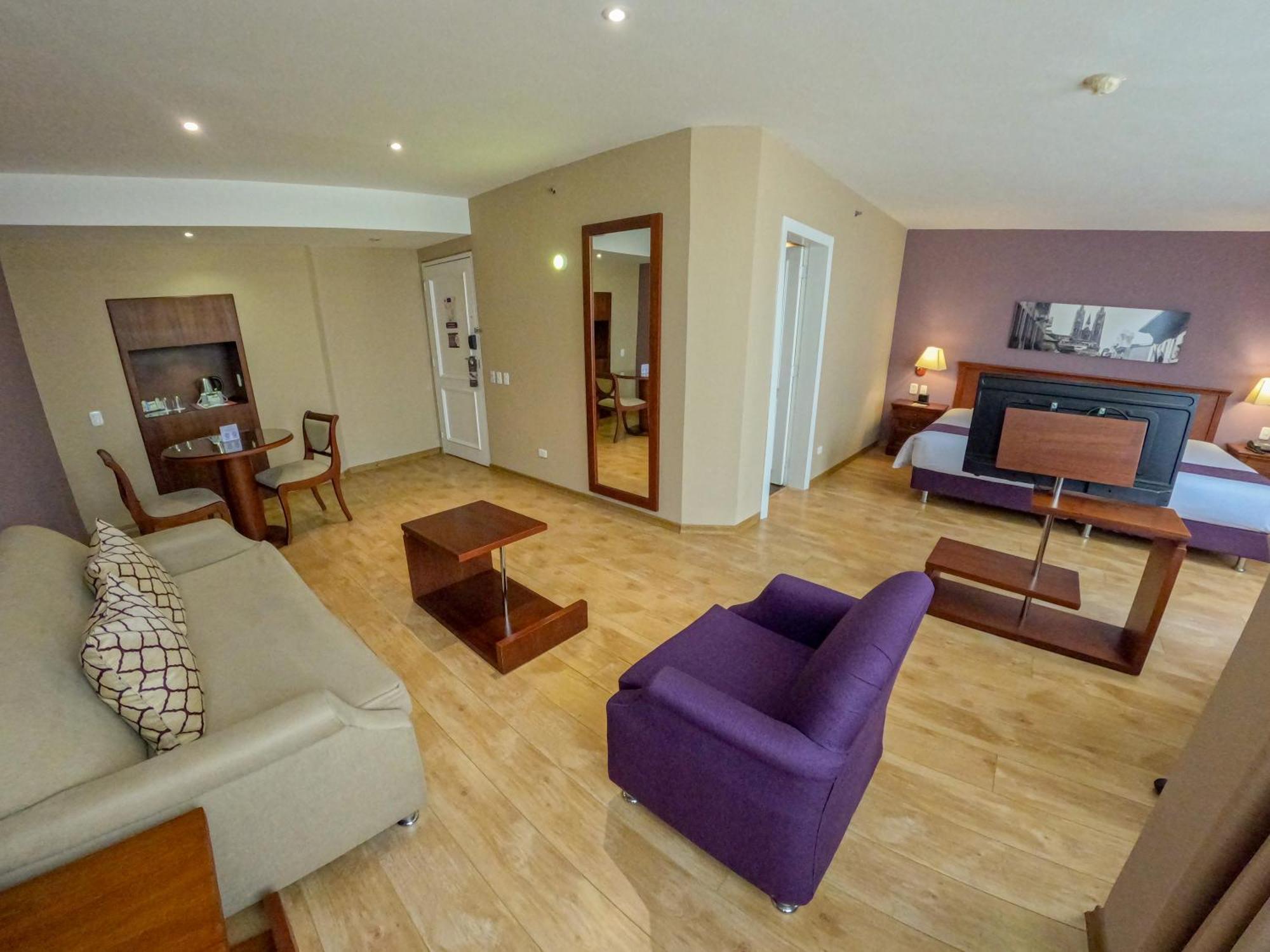Hotel Mercure Alameda 5*